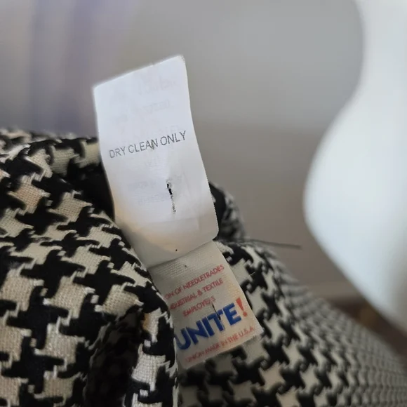 Virgo Petite | Size 12p | Black & White Houndstooth Blazer - Picture 7 of 7